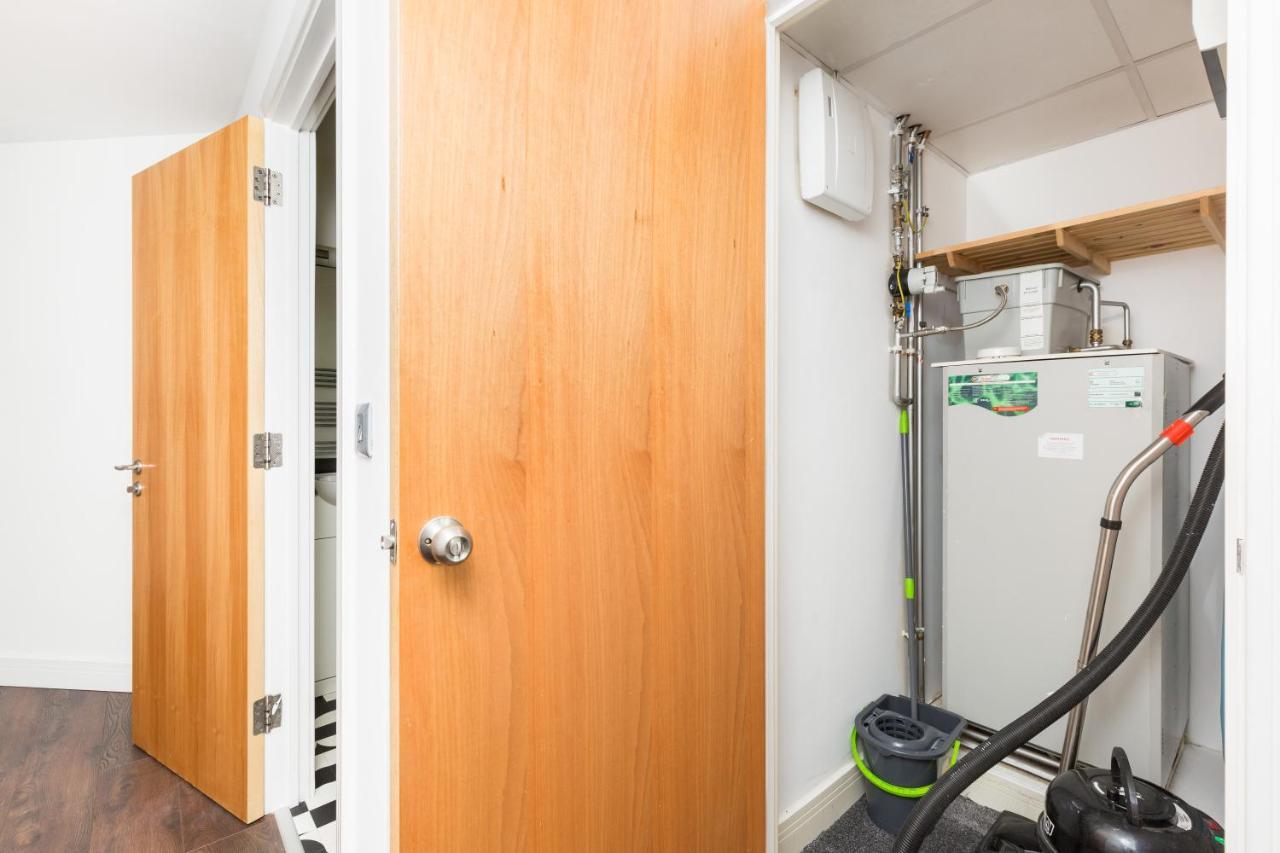 Central Granville Broad Street Apartments Бирмингам Екстериор снимка